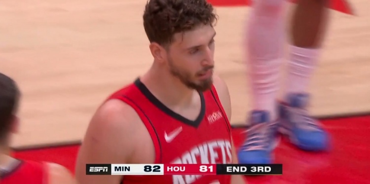 星空体育app-又臭又长！火箭森林狼第三节耗时近50分钟 森林狼暂时领先1分