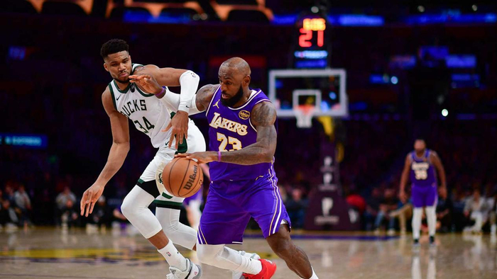 星空入口官网-NBA名记爆料：东契奇成湖人抢不到字母哥的关键原因！|里夫斯|吉安尼斯·安特托孔波|雄鹿|扬尼斯-阿德托昆博|俄克拉荷马雷霆队_新浪体育_新浪新闻
